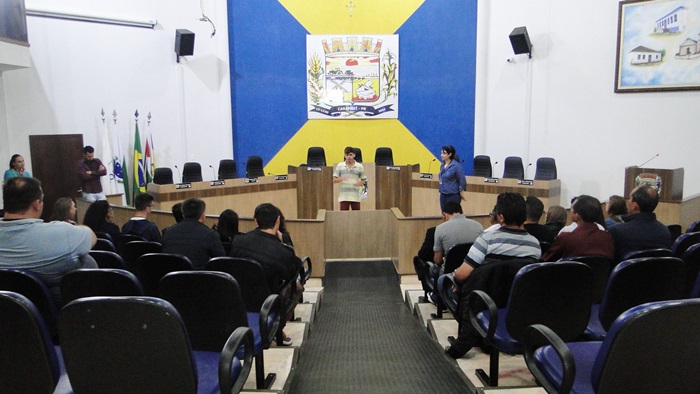 Jovens Parlamentares de Carambeí e Palmeira trocam experiências  