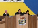 Projeto concede licença para afastamento do prefeito. Projeto concede licença para afastamento do prefeito.