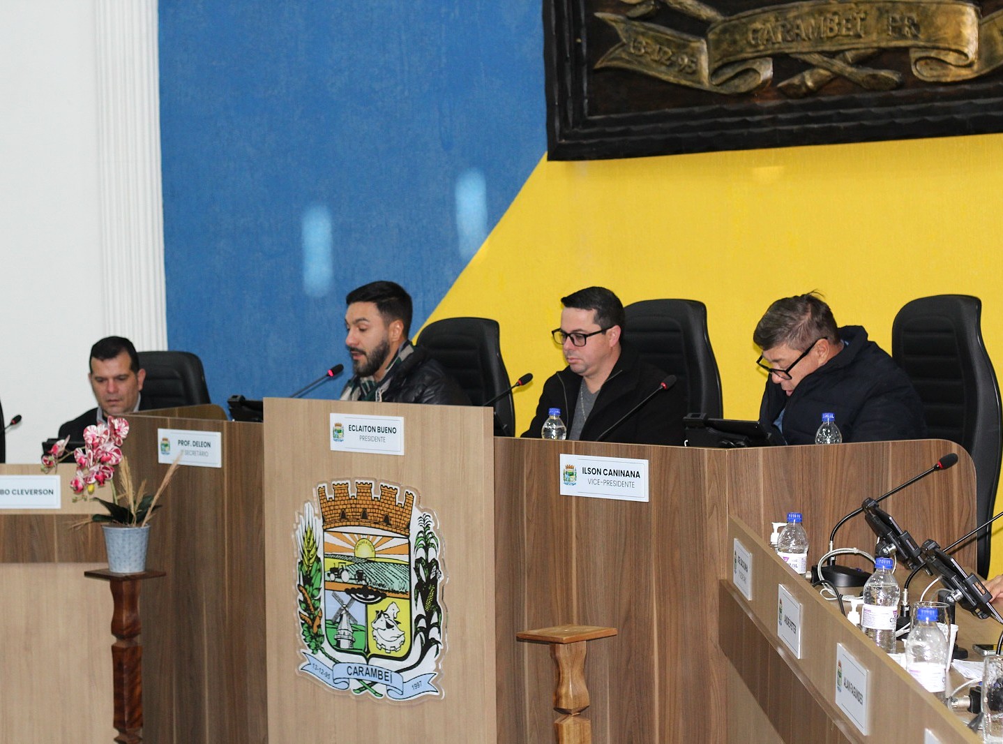 Projetos de Lei e Indicações protocolados no Legislativo