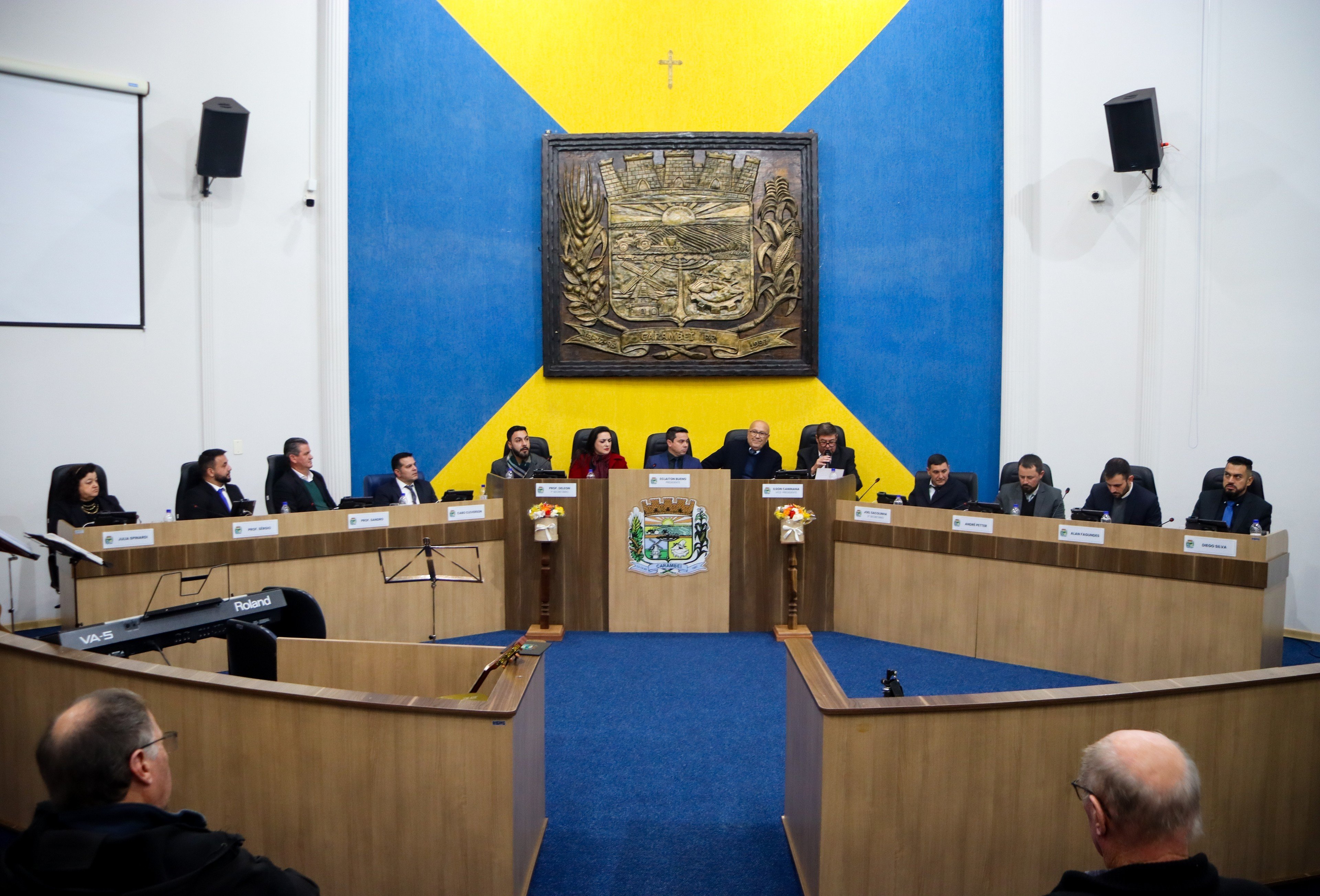 Sessão Solene de entrega de Moções de Aplauso e Títulos de Cidadão Honorário